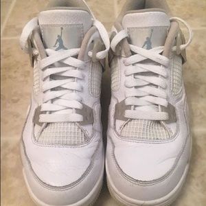 Jordan's Retro 4